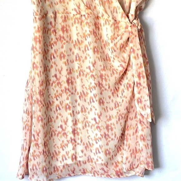 ALL in Favor Simone Floral Wrap Front Minidress - Picture 3 of 14
